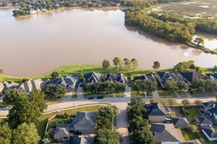 3811 Lakeridge Canyon Dr, Sugar Land, TX 77498 - Photo 37