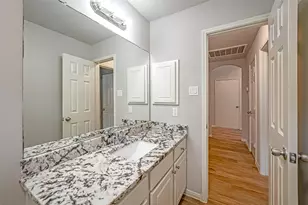6103 Branch Lake Dr, Houston, TX 77066 - Photo 31