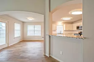6103 Branch Lake Dr, Houston, TX 77066 - Photo 13
