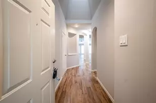6103 Branch Lake Dr, Houston, TX 77066 - Photo 7