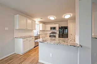 6103 Branch Lake Dr, Houston, TX 77066 - Photo 15