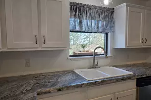 150 Lazy Ln, Livingston, TX 77351 - Photo 5