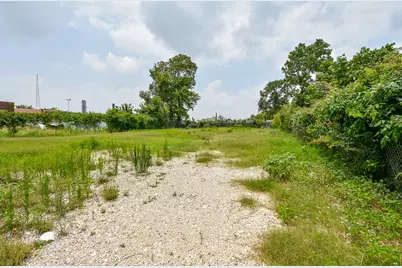 3579 Jensen Drive, Houston, TX 77026 - Photo 13