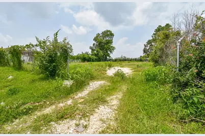 3579 Jensen Drive, Houston, TX 77026 - Photo 19