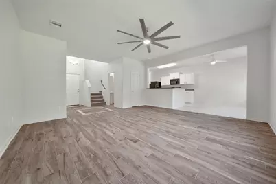 305 Crooked Pine Court, Conroe, TX 77304 - Photo 5