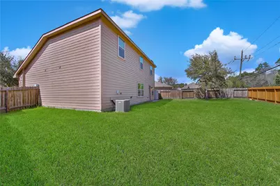 305 Crooked Pine Court, Conroe, TX 77304 - Photo 35
