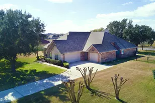 3327 River Bend Dr, Rosenberg, TX 77471 - Photo 3