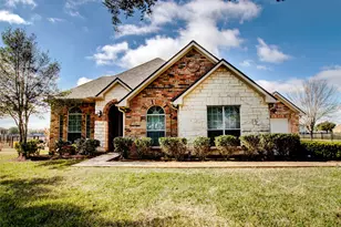 3327 River Bend Dr, Rosenberg, TX 77471 - Photo 1
