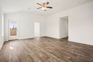 19 Greenbriar Loop, Angleton, TX 77515 - Photo 17