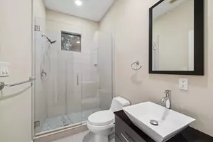 1923 Johnson St, Houston, TX 77007 - Photo 17