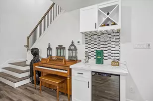 1420 Indiana St, Houston, TX 77006 - Photo 9