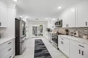 1420 Indiana St, Houston, TX 77006 - Photo 13