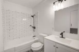 609 Hurst St, Angleton, TX 77515 - Photo 23
