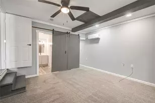 609 Hurst St, Angleton, TX 77515 - Photo 17