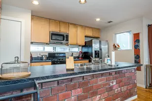 1304 Arthur St, Houston, TX 77019 - Photo 9