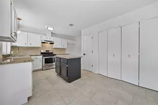 43 E Lance Leaf Rd, The Woodlands, TX 77381 - Photo 17