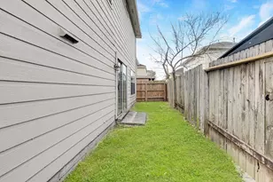 8818 Iron Springs Dr, Houston, TX 77034 - Photo 27