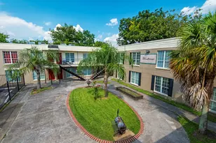 6810 Westover St, Houston, TX 77087 - Photo 1