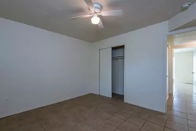 6810 Westover Street #9, Houston, TX 77087 - Photo 9