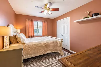 4107 E Baden Oaks Drive, Pearland, TX 77581 - Photo 33