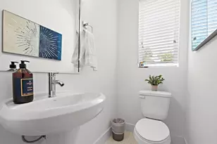 1586 W Tidwell Rd, Houston, TX 77091 - Photo 5