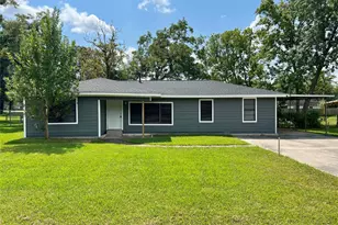 231 Moore St, Richwood, TX 77531 - Photo 1