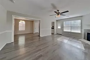 19530 Rocky Bank Dr, Tomball, TX 77375 - Photo 3
