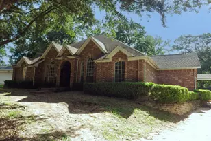 12 Robin Trail, Conroe, TX 77304 - Photo 3