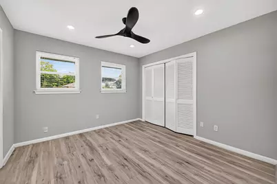 6707 Burning Tree Drive, Houston, TX 77036 - Photo 13
