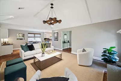 10927 Piping Rock Lane, Houston, TX 77042 - Photo 9