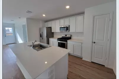 4214 Briarstone Knoll Trail, Baytown, TX 77521 - Photo 3
