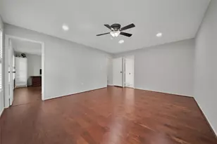 180 Maple Branch St, The Woodlands, TX 77380 - Photo 35
