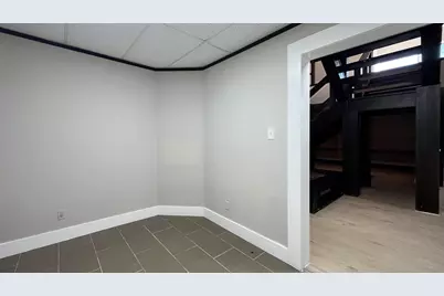 9220 Rasmus Drive, Houston, TX 77063 - Photo 13