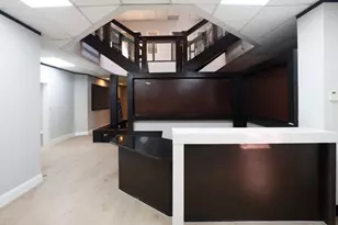 9220 Rasmus Dr, Houston, TX 77063 - Photo 19
