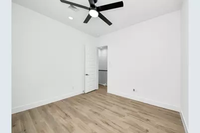 8313 Venus Street, Houston, TX 77088 - Photo 27