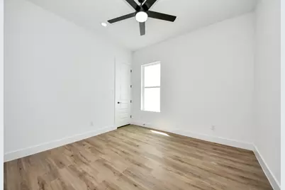 8313 Venus Street, Houston, TX 77088 - Photo 25