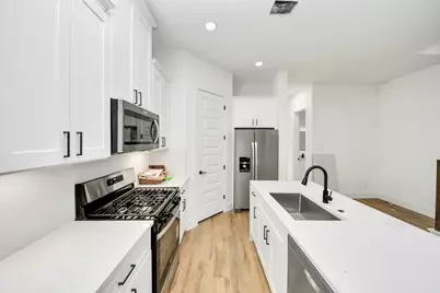 8313 Venus Street, Houston, TX 77088 - Photo 9