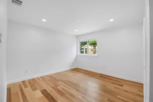 2506 Briarbrook Dr, Houston, TX 77042 - Photo 23