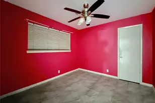 7915 Leader St, Houston, TX 77036 - Photo 13