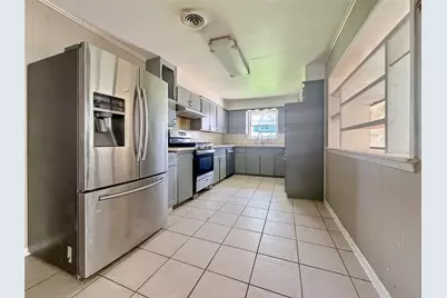 7915 Leader Street, Houston, TX 77036 - Photo 3