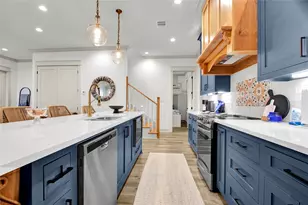 2906 Shady Ln, Crystal Beach, TX 77650 - Photo 11