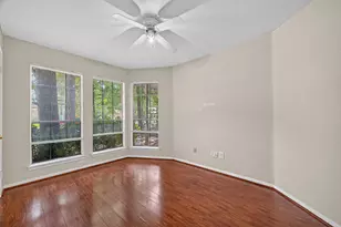 2931 Parkwood Manor Dr, Houston, TX 77339 - Photo 9