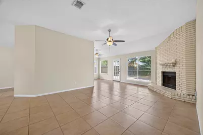 2931 Parkwood Manor Drive, Houston, TX 77339 - Photo 5