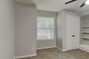 22 S Rain Forest Ct, Spring, TX 77380 - Photo 11