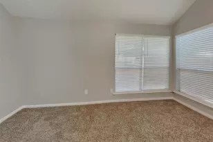 22 S Rain Forest Ct, Spring, TX 77380 - Photo 7