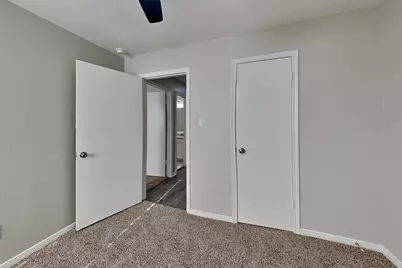 22 S Rain Forest Court, Spring, TX 77380 - Photo 15