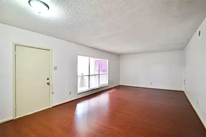7714 Renwick Dr #H57, Houston, TX 77081 - Photo 5
