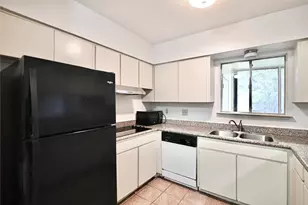 7714 Renwick Dr, Houston, TX 77081 - Photo 11