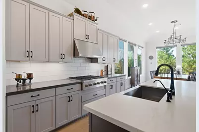 29011 Harbor Springs Court, Fulshear, TX 77441 - Photo 17