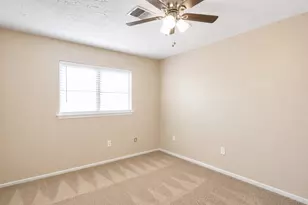 2506 Radcliffe Dr, Sugar Land, TX 77498 - Photo 7